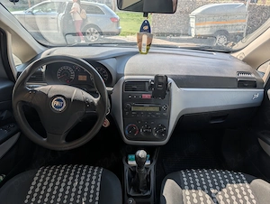 Fiat Grande Punto 1.2 benzina 65cp 2007 primul proprietar in Romania - imagine 6