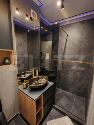 Apartament de Lux, 3 camere, 2 bai, terasa, garaj, Zona Teilor - imagine 11