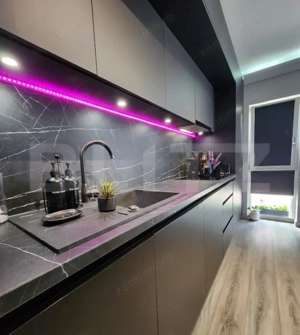 Apartament de Lux, 3 camere, 2 bai, terasa, garaj, Zona Teilor - imagine 4