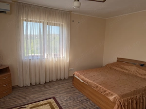 Casă pe malul lacului Ezareni + 1.000 mp teren+ Livadă pomi fructiferi - imagine 8