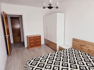 Proprietar, vand apartament 2 camere decomandate; Dristor - Bdul. Camil Ressu - imagine 4