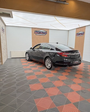   OPEL INSIGNIA 2,0 Diesel , Euro 6 . CUTIE AUTOMATA  Rar+Itp .Garantie 12 luni . Buy-Back   - imagine 2