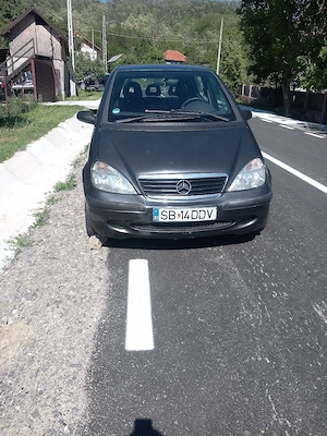 mercedes Aclass  - imagine 4