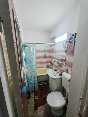 Proprietar , vand apartament 3 camere  - imagine 4