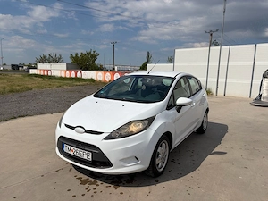 Ford Fiesta inmatriculat - imagine 3