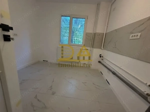 TITAN | 3 CAMERE | 67 MP | 3 MIN METROU TITAN COMPLET RENOVAT 139.000 - imagine 3