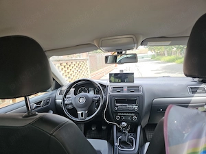 Vand VW Jetta 1.6 TDI - imagine 8