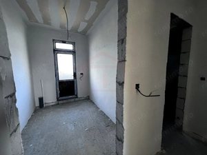 Vanzare casa P+M in Sendreni( in spatele Primariei), pret 99 000 euro - imagine 15