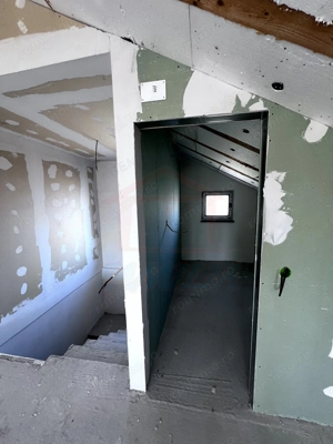 Vanzare casa P+M in Sendreni( in spatele Primariei), pret 99 000 euro - imagine 8