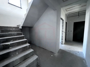 Vanzare casa P+M in Sendreni( in spatele Primariei), pret 99 000 euro - imagine 19