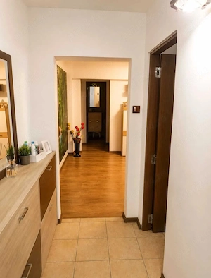 Vând apartament 3 camere  - imagine 4