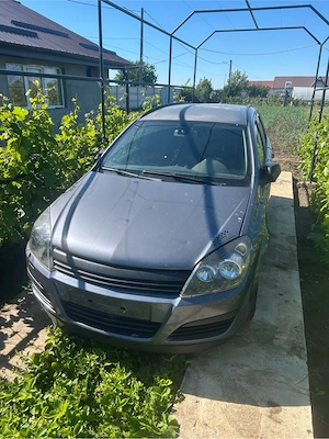 dezmembrez opel astra h 1.7