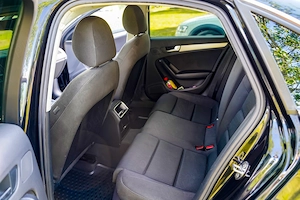 Audi A4 B8 2.0 Diesel an 2011 stare impecabila - imagine 6