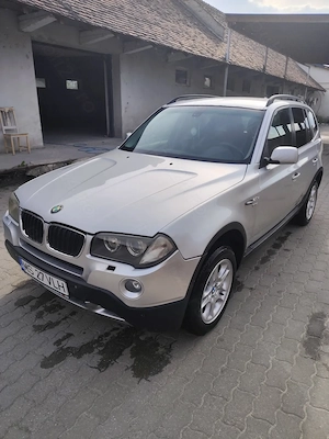 Vând BMW X3, an fabricație 2007, motor 2.0 diesel, 150 CP, tracțiune integrală 4x4 (xDrive).