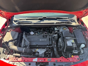 Opel Astra GTC 1.6 Turbo   2012 - imagine 10