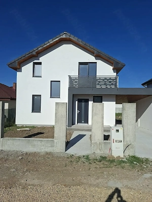 Vand casa tip P+M Martinesti