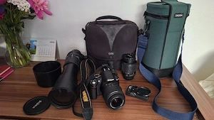 Nikon D3000 + accesorii