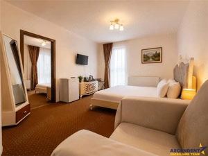 Descopera oportunitatea! Imobiliar Transfer Business in inima statiunii Poiana Brasov, Romania - imagine 14