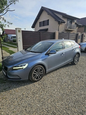 Volvo V40 anul 2018 stare impecabila  - imagine 4