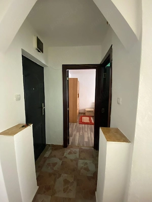 Închiriez apartament cu o camera - imagine 3
