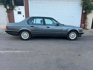 BMW 750 V12 E32  - imagine 2