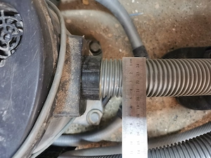 Aspirator industrial cu teava gros pentru piese 