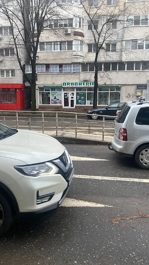 Vand sau Inchiriez spatiu farmacie - imagine 2
