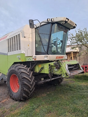 se vinde tractor 