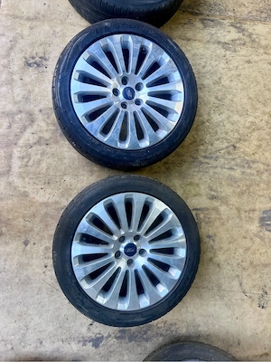 Vând Jante originale Ford R17 inch -  15 Spoke  de proveniență Italia - imagine 3
