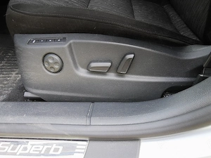Skoda Superb 2.0TDI   navi   2015 Facelift   DSG  - imagine 7
