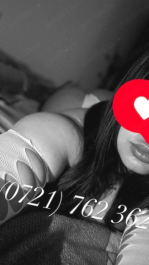 Alexa azi ajunsă piercing în limbă ,Profil real100%    Locație centrală      - imagine 5