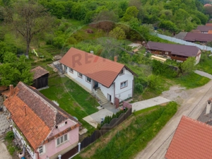 Casă de poveste la poalele muntelui, Purcareni. - imagine 2