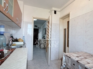 Apartament de vanzare  doua camere decomandat Sagului - imagine 6