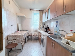 Apartament de vanzare  doua camere decomandat Sagului - imagine 7
