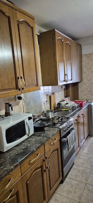 Închiriez apartament 3 camere - imagine 7
