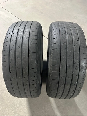 2 anvelope vara Hankook 205/55 R16 – stare buna