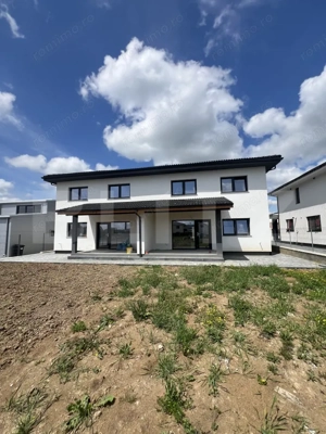 Duplex 4 camere, Subcetate  Bistrita, acces in curte din 2 fronturi