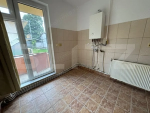 Apartament 2 camere la curte, zonă ultracentrală , - imagine 7