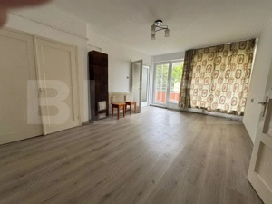 Apartament 2 camere la curte, zonă ultracentrală , - imagine 2