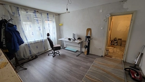 Apartament Lupeni, zona A - imagine 4