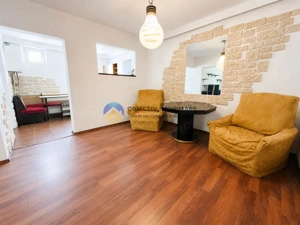 Apartament 4 camere cu 2 bǎi - Bulevardul TRAIAN , Piatra Neamt  - imagine 8