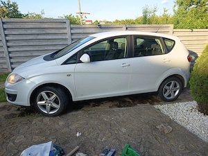 Seat Altea  an 2012  1.6 TDI  200000km reali  - imagine 3