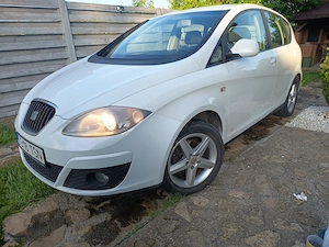 Seat Altea  an 2012  1.6 TDI  200000km reali  - imagine 2