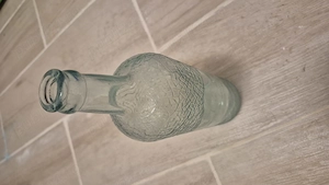 Sticla de sirop din anii '80