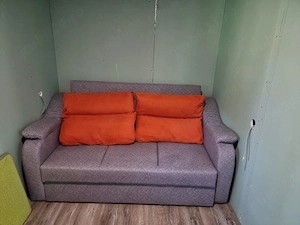 vând canapea extensibilîă