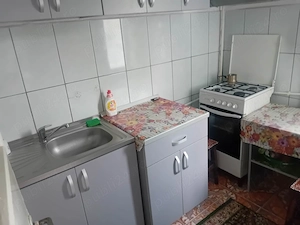 Garsoniera mare 34mp Darmanesti etaj 3 renovata centrala balcon mobilata la cheie uilata  - imagine 9