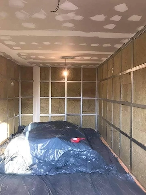 construcții case pe structură metalică panou sandwich la cheie