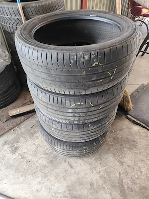 Anvelope vara TOYO 215/45R18