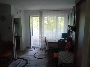 Garsoniera mare 34mp Darmanesti etaj 3 renovata centrala balcon mobilata la cheie uilata  - imagine 3