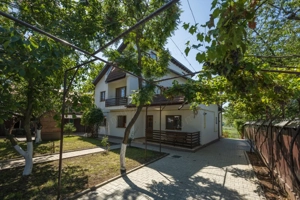 Casa de vacanta cu teren 5394 mp, Pucioasa, Dambovita	